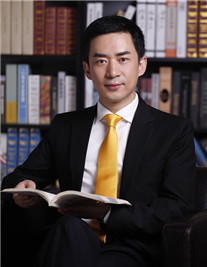 杨永嘉律师照片